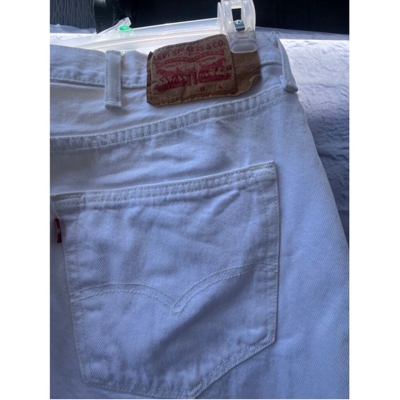 Men's Vintage Levi's Jeans, Size 38x32, White - Picture 4 of 11
